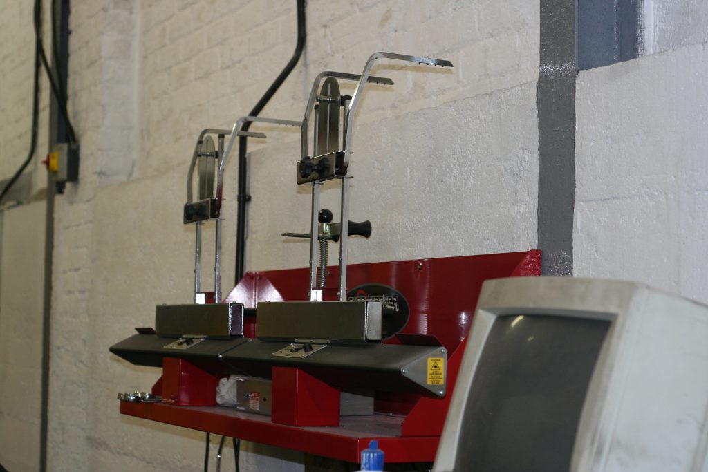 4 Wheel Alignment & Tracking Service at Aqua Garage Services