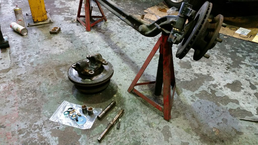 Front KingPin repair, VW Transport Timing Belt, Drift Cars and Roll Cages!